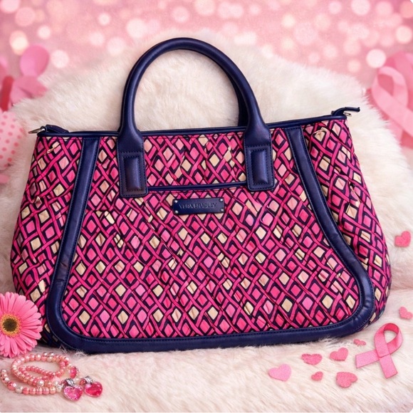 Vera Bradley Katalina Pink Diamonds – Breast Cancer Awareness Edition - Picture 4 of 5